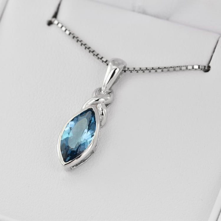 Silberner Anhänger mit Topas 3975