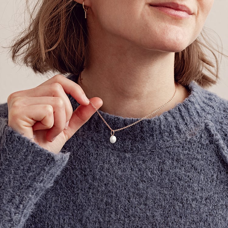 Zarte Goldkollektion mit Perlen Viliares 143042