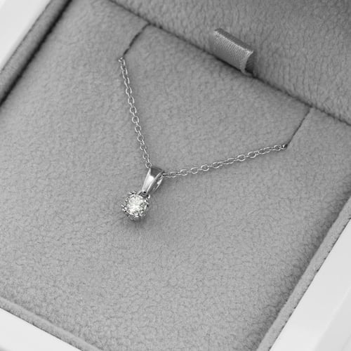 Zarte Anhänger mit Diamantanhänger Josefine