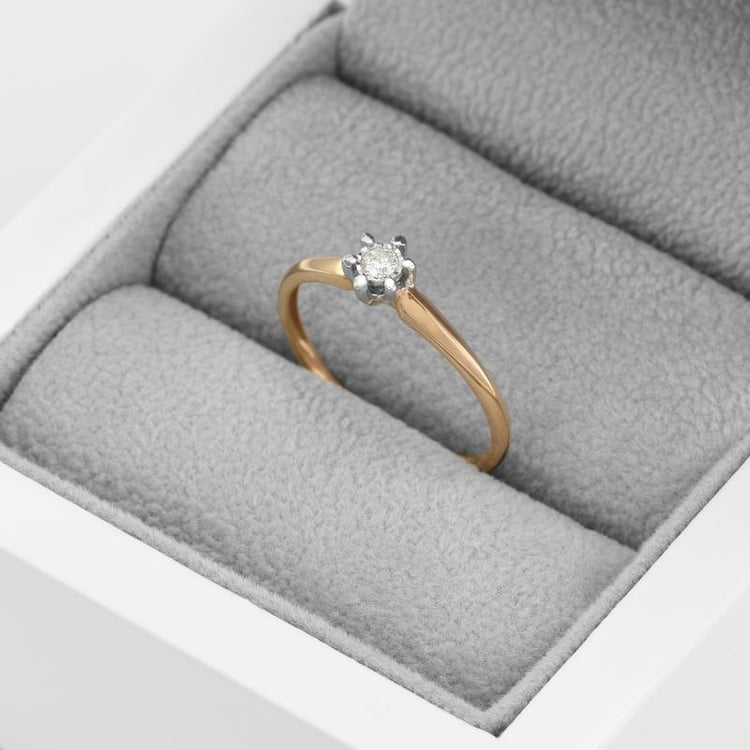 Verlobungsring im Solitär-Stil mit einem Moissaniten Leandra 105221