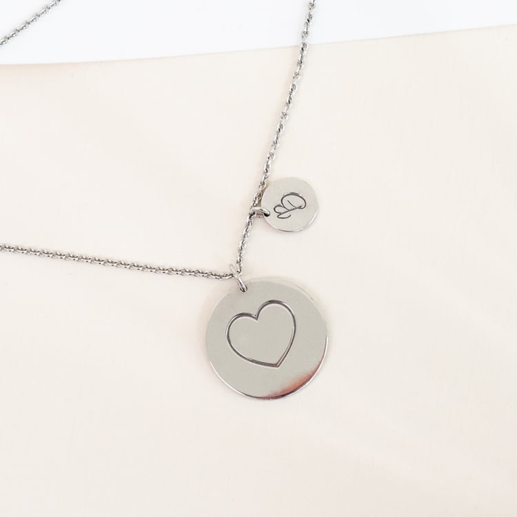Halskette mit Herz und Gravur des Buchstabens Kadie 124999