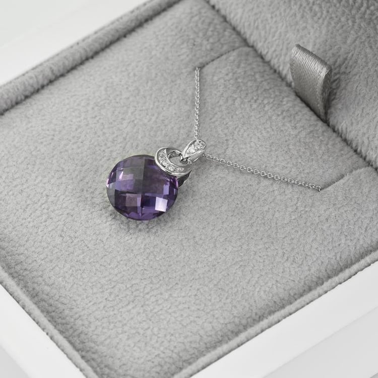 Anhänger mit Alexandrit 38663