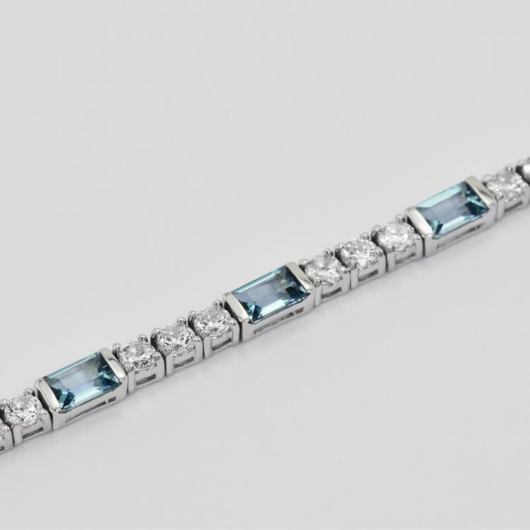 Strahlendes Silberarmband mit Baguette-Topas Macew 27066