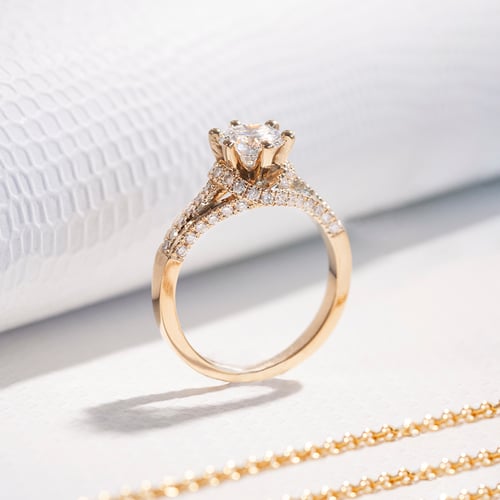 Verlobungsring mit Diamanten Heshmy