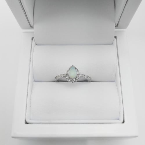 Goldring mit Opal und Diamanten Kezia