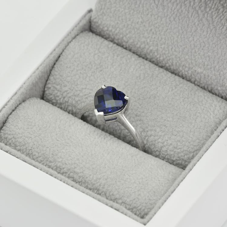 Goldring mit Saphirherz Perry 38270