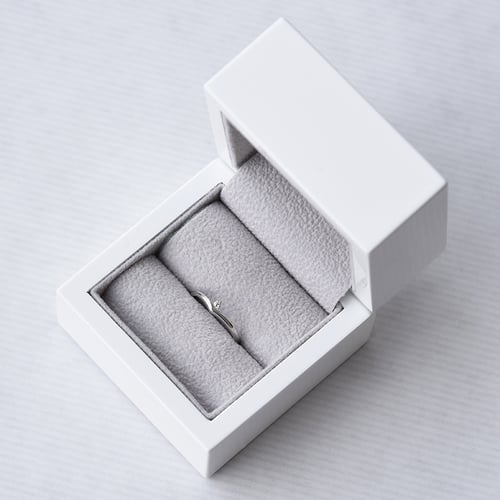 Silberring in V-Form mit einem Lab Grown Diamanten Doreen