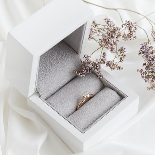 Verlobungsring mit Moissanit Lopa