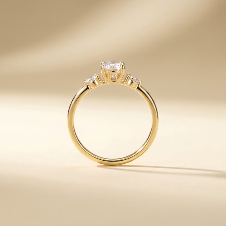 Zásnubný prsteň s výberom písmen a lab-grown diamantmi Fera 166792