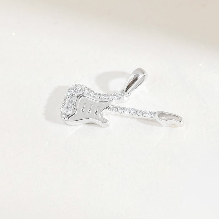 Anhänger mit Lab Grown Diamanten in Form einer Gitarre 164900