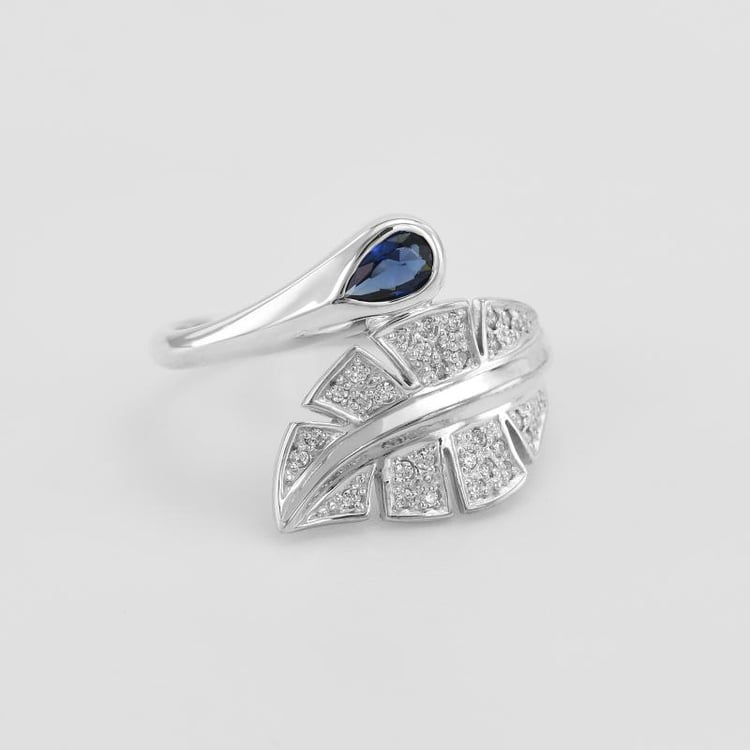 Ring aus Silber mit Saphir 49985