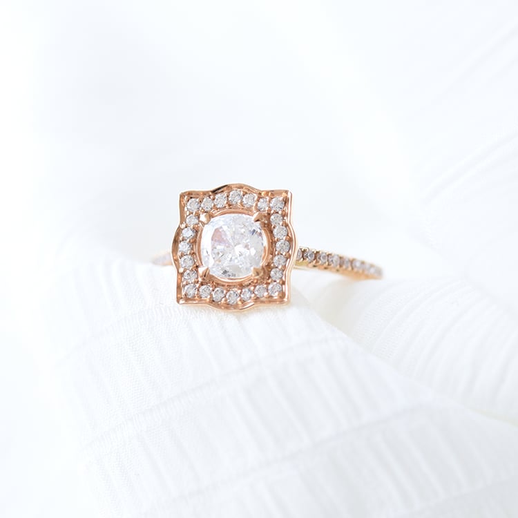 Verlobungsring aus Gold mit Diamanten 60902