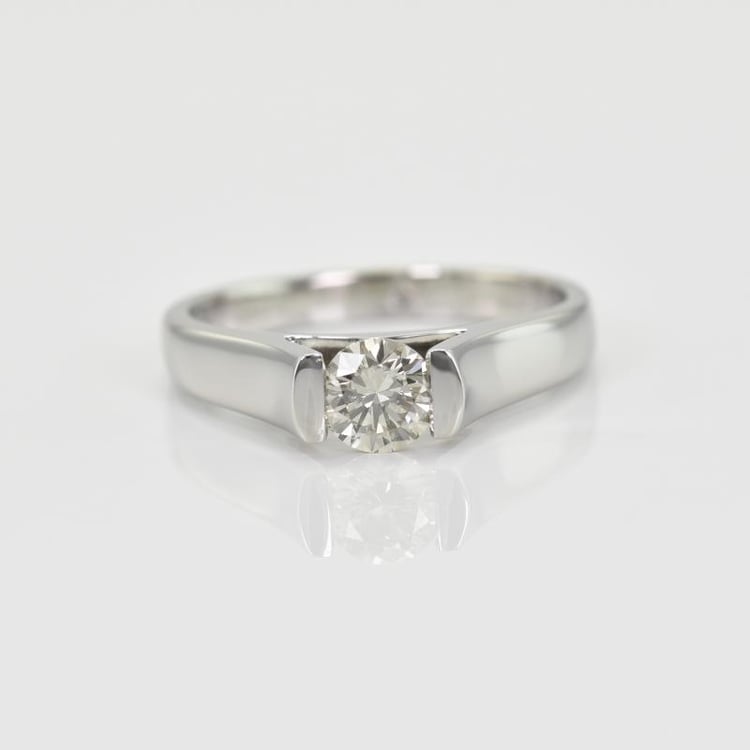 Ring mit Diamanten 16260