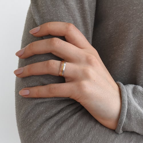 Minimalistische Eheringe mit Diamanten Mesud