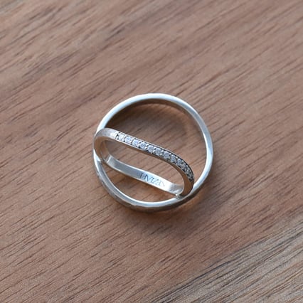 Geschmiedete Eheringe in Gold mit Diamanten Neziah