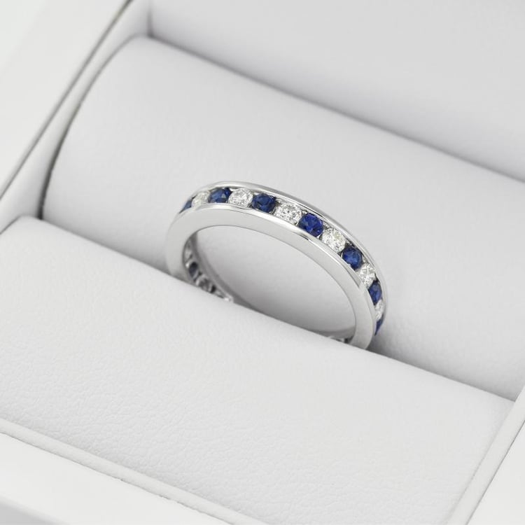 Ring mit Diamanten 17081