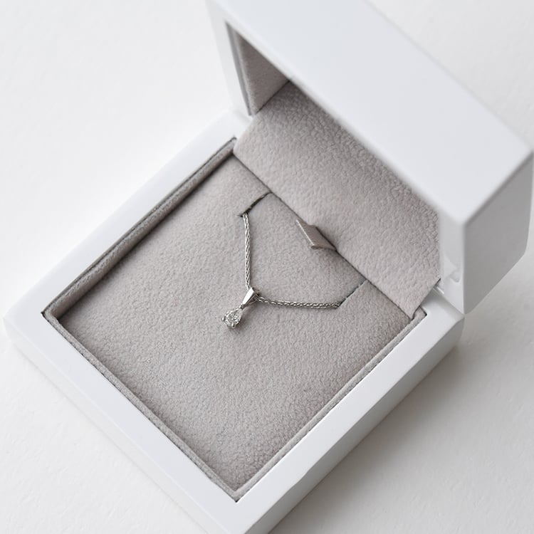 Kette aus Platin mit einem 0.19ct GIA zertifizierten Diamanten Quinn 72933