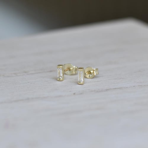 Goldenes Set mit weißen Baguette Saphiren Chanelle