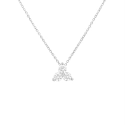 Romantischer Anhänger mit drei Diamanten Lizzy