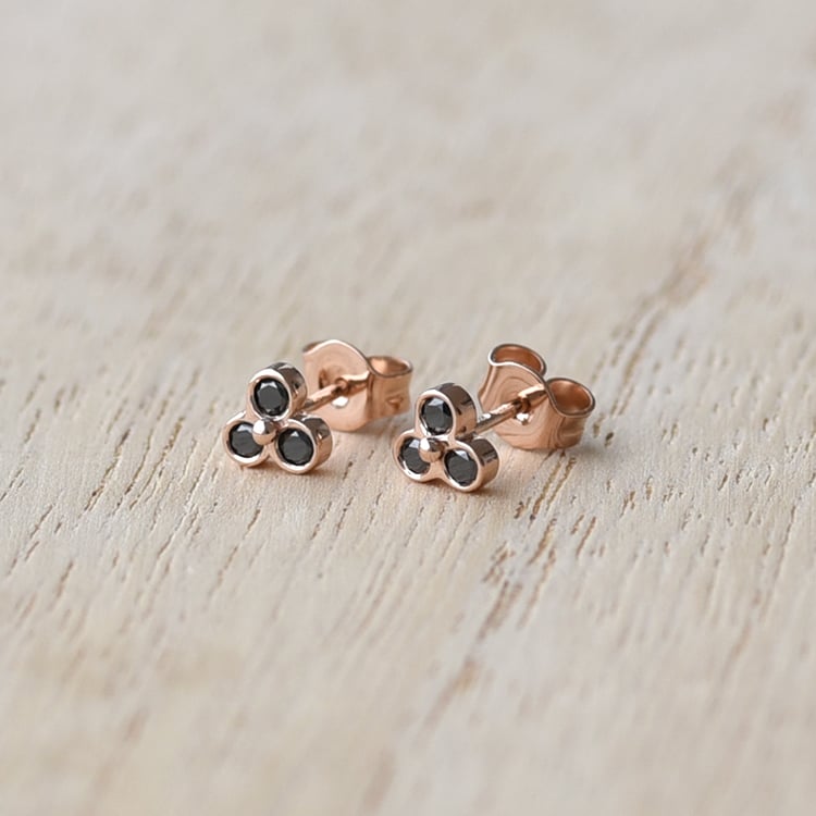 Goldene Ohrringe mit schwarzen Diamanten 63689