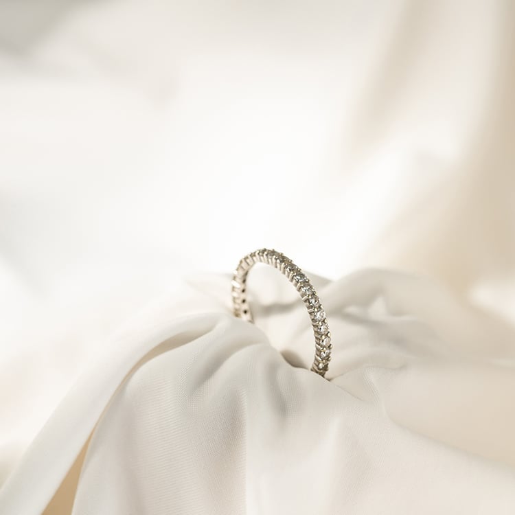 Goldener Eternity-Ring mit 1ct Lab Grown Diamanten Angeline 119848