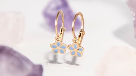 Schmuck aus Emaille und alles über diesen Schmuck