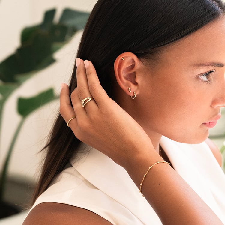 Silberne runde Ohrringe mit Kugeln Darlyn 143466