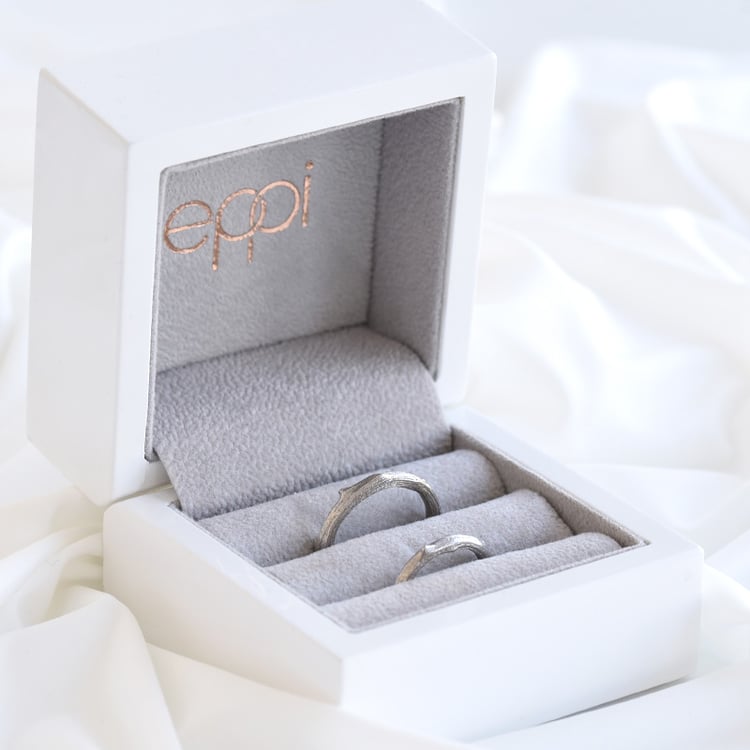 Eheringe in Form eines Zweigleins Valleia 81782