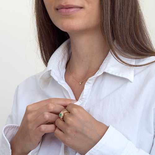 Goldring mit ovalen Smaragden und Diamanten Zane