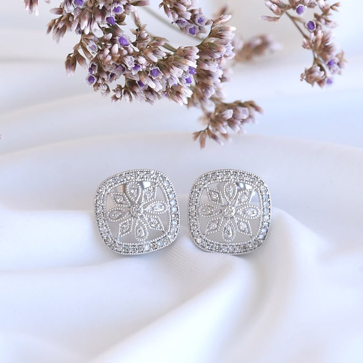 Ohrringe mit einer Diamantenblüte Regina 81311