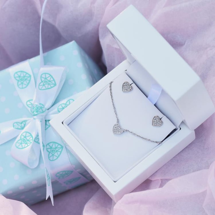 Kollektion von Diamantschmuck in Eppi-Geschenkbox 26904