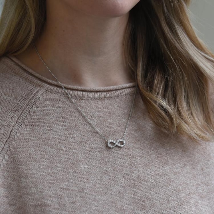 Halskette mit Diamanten Unendlichkeit Anhänger 2714