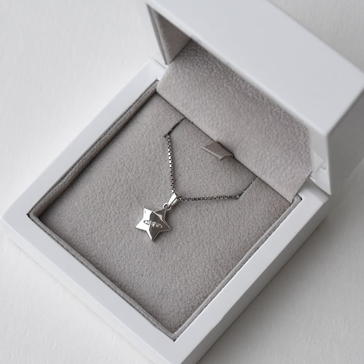 Kettenanhänger in Silber als Stern mit Diamanten Nairobi 73064