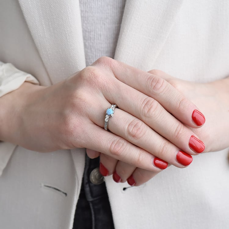 Silberner Ring mit blauem Opal und Zirkonia Tereza 93498