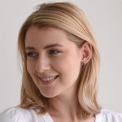 Goldene Ohrringe mit Saphiren und Diamanten Elina