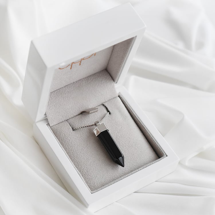 Silberner Anhänger mit schwarzem Onyx Amulius 90479