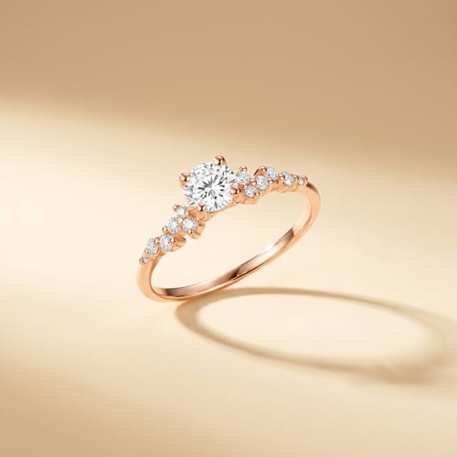 Verlobungsring mit Buchstabenund Lab Grown Diamanten Carina