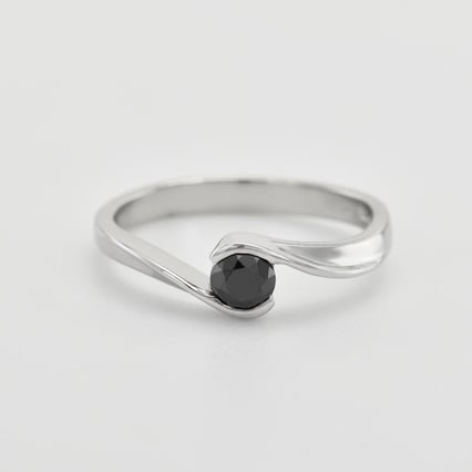 Ring mit schwarzem Diamant Yadu