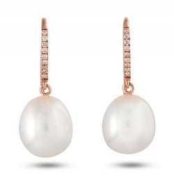 Perlenohrringe mit Diamanten Vanaja