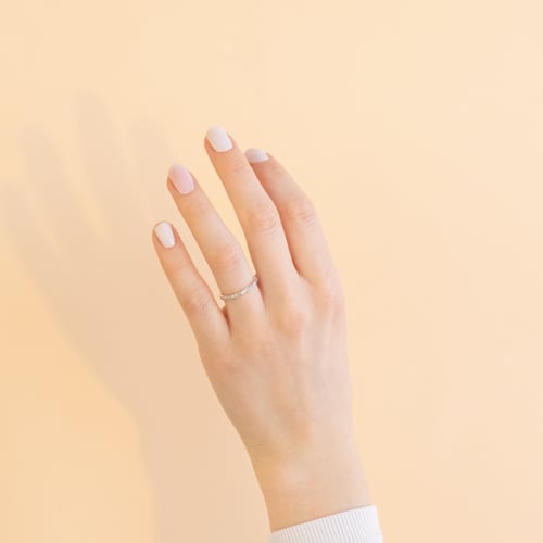 Eheringe mit geflochtenem Ring mit Diamanten und Komfortring Frances