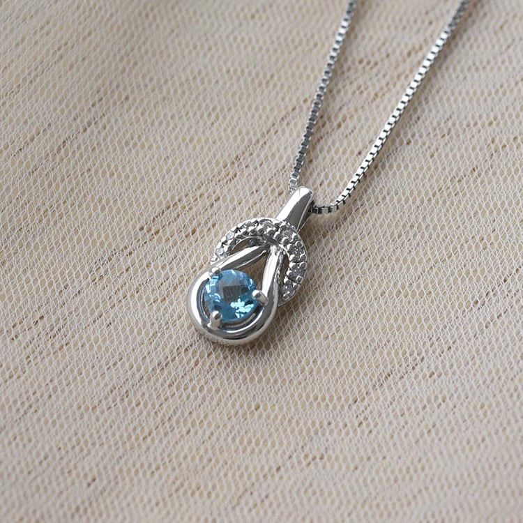 Silbernes Schmuckset mit Zirkonia und Topasen Finees 66433