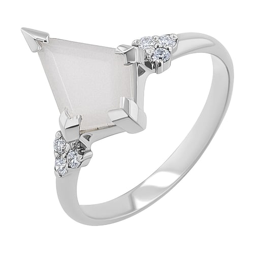 Ring mit einem milchigen Mondstein Kettil