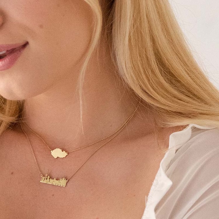 Goldene oder Platinkette mit Anhänger Stadt Prag 107077