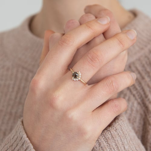 Ring mit einem Salt and Pepper Diamanten Ammiel