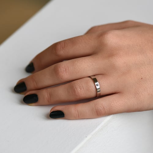 Trauringe aus Platin mit schwarzem Diamant Bren