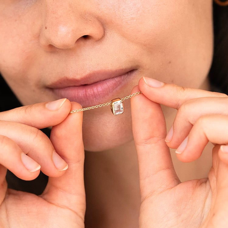 Silbernes Schmuckset mit weißen Topasen Toula 143359