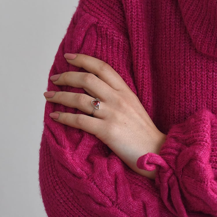 Ring in Herzform aus Silber mit Granat Misal 73703