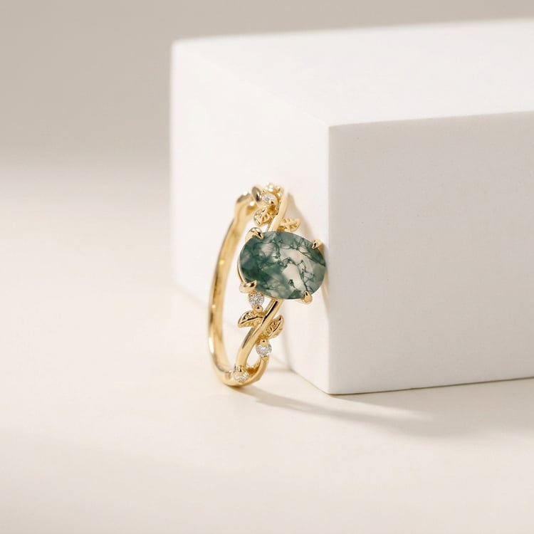 Bezaubernder Ring mit Moosachat und Moissaniten Abdula 170420