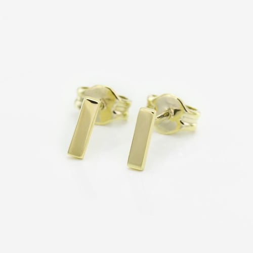 Minimalistische längliche Ohrstecker aus Gold Bar