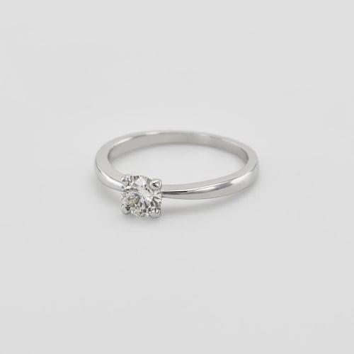 Klassischer Verlobungsring mit Lab Grown Diamant Enemie